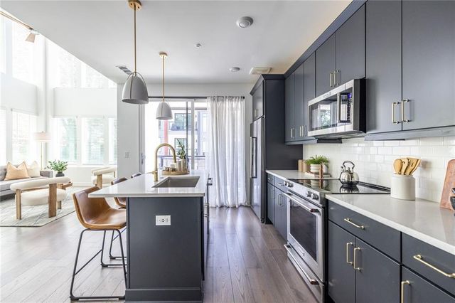 399 Pratt Drive 910, Atlanta, GA 30315