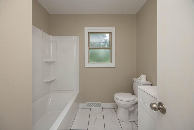 3970 Lexington Road, Paris, KY 40361