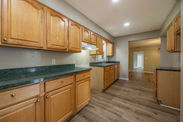 3970 Lexington Road, Paris, KY 40361
