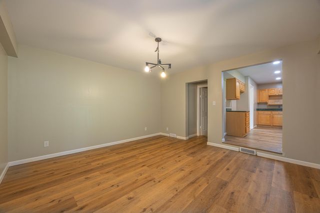 3970 Lexington Road, Paris, KY 40361