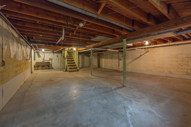 3970 Lexington Road, Paris, KY 40361