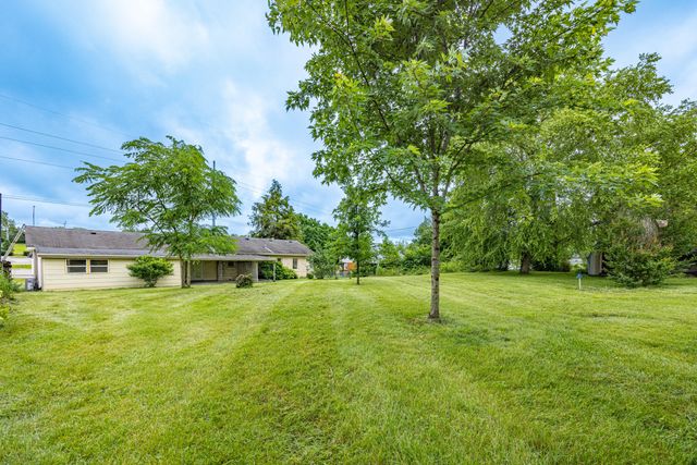 3970 Lexington Road, Paris, KY 40361