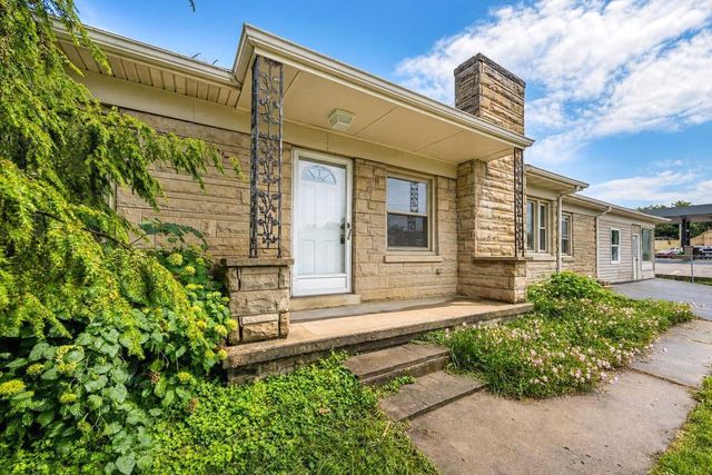 3970 Lexington Road, Paris, KY 40361