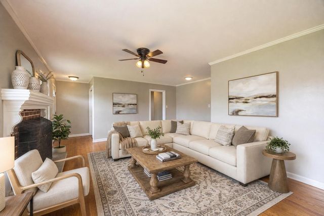 3970 Lexington Road, Paris, KY 40361
