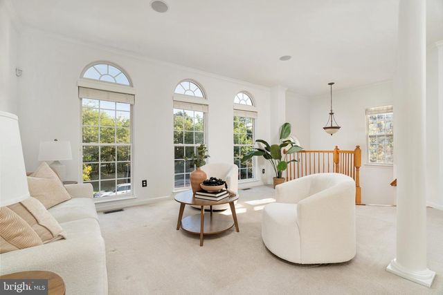 19217 KEPHARTS MILL TER, Leesburg, VA 20176