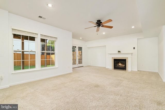 19217 KEPHARTS MILL TER, Leesburg, VA 20176