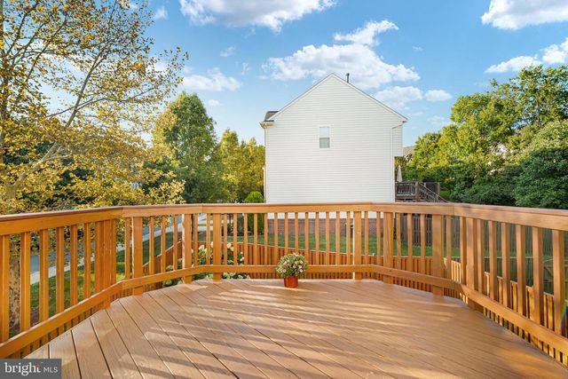 19217 KEPHARTS MILL TER, Leesburg, VA 20176