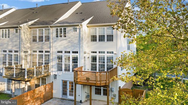 19217 KEPHARTS MILL TER, Leesburg, VA 20176