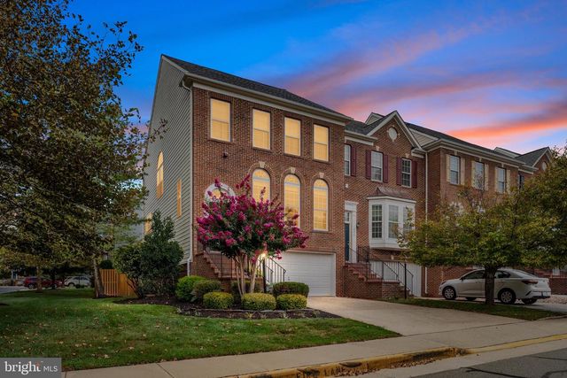 19217 KEPHARTS MILL TER, Leesburg, VA 20176