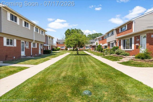 29254 Manchester Street, Westland, MI 48185