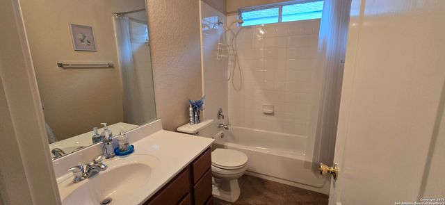 8343 Bordeaux Bay, San Antonio, TX 78255