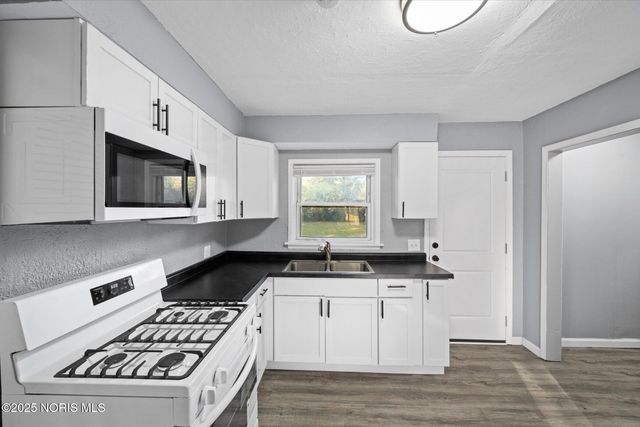 552 Wyman Street, Toledo, OH 43609