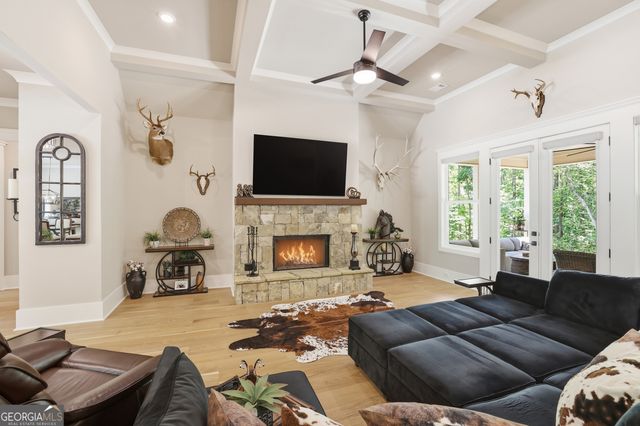 316 Glazenwood Drive, Clarkesville, GA 30523