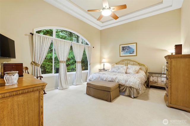 5633 194th Lane SE, Issaquah, WA 98027