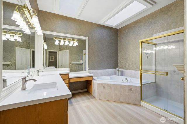 5633 194th Lane SE, Issaquah, WA 98027