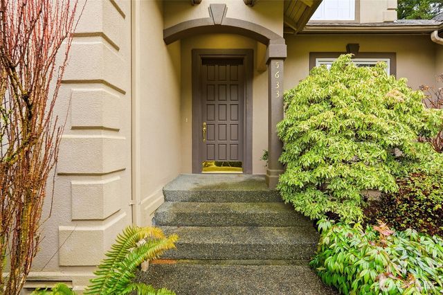 5633 194th Lane SE, Issaquah, WA 98027