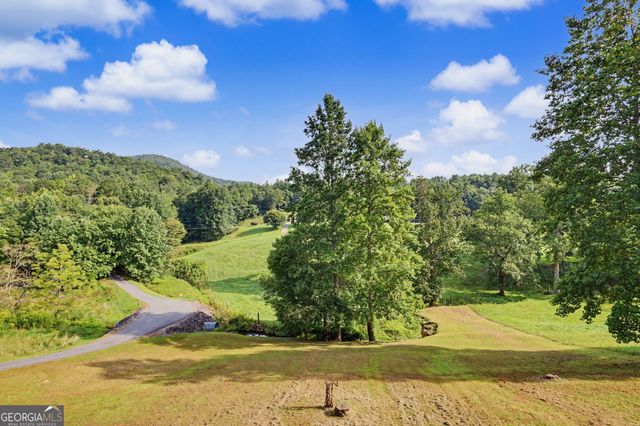 105 Evergreen Road, Hiawassee, GA 30546