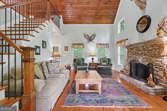 105 Evergreen Road, Hiawassee, GA 30546