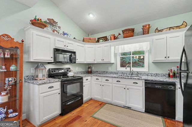 105 Evergreen Road, Hiawassee, GA 30546