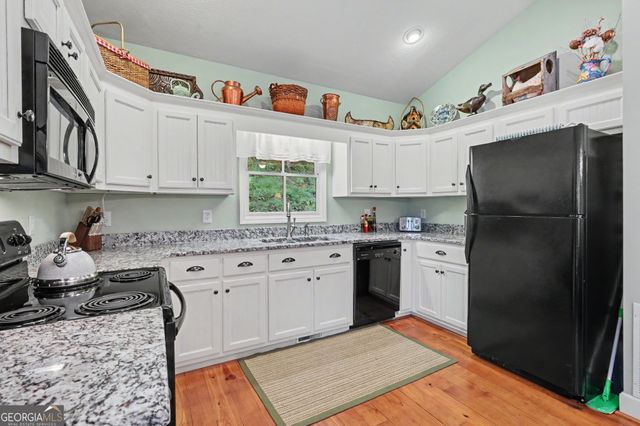 105 Evergreen Road, Hiawassee, GA 30546