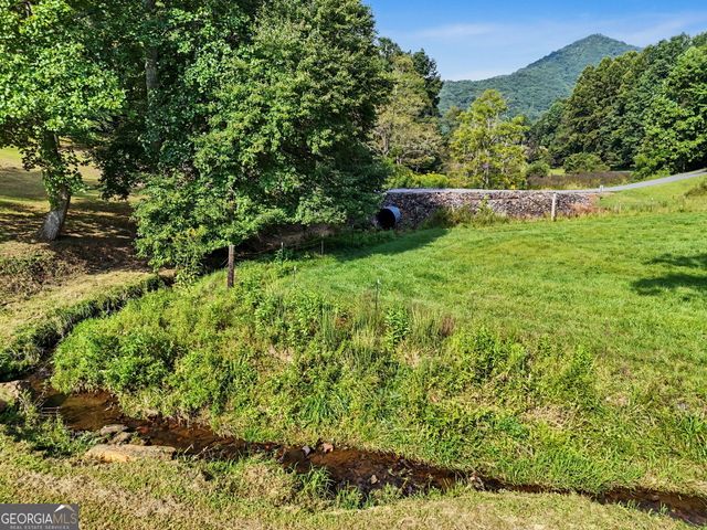105 Evergreen Road, Hiawassee, GA 30546