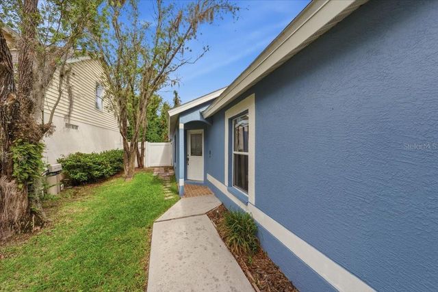 5863 MEADOWPARK PLACE, Lithia, FL 33547