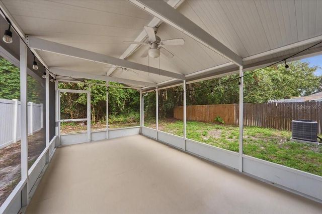 5863 MEADOWPARK PLACE, Lithia, FL 33547