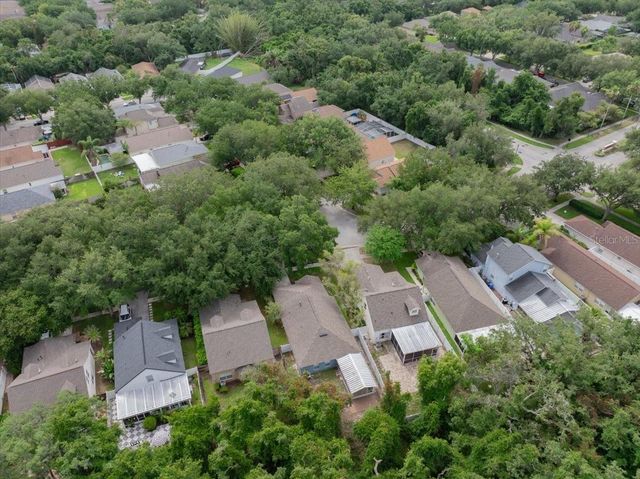 5863 MEADOWPARK PLACE, Lithia, FL 33547