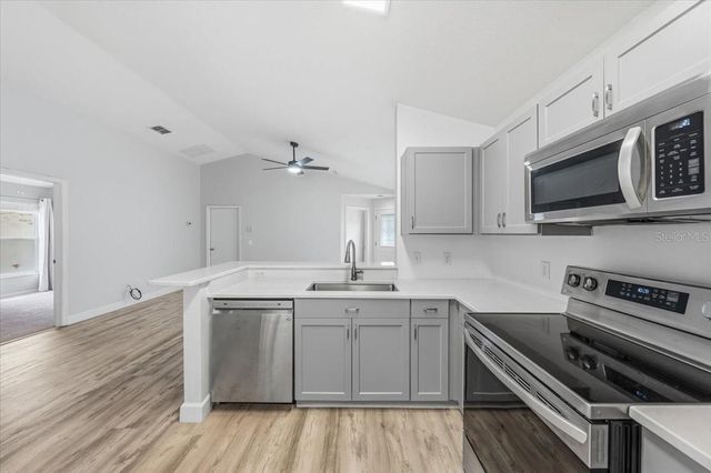 5863 MEADOWPARK PLACE, Lithia, FL 33547