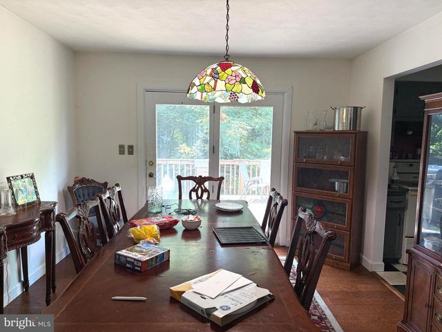 27 HAMILTON RD, Boiling Springs, PA 17007