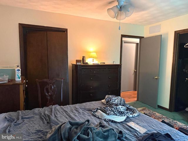27 HAMILTON RD, Boiling Springs, PA 17007