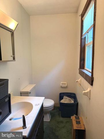 27 HAMILTON RD, Boiling Springs, PA 17007