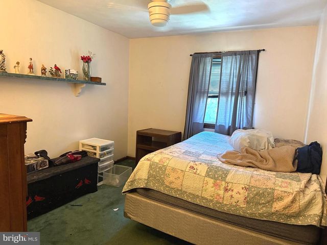27 HAMILTON RD, Boiling Springs, PA 17007
