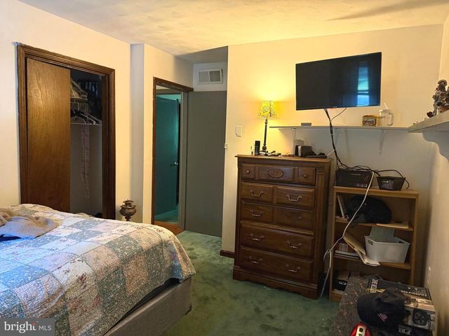 27 HAMILTON RD, Boiling Springs, PA 17007