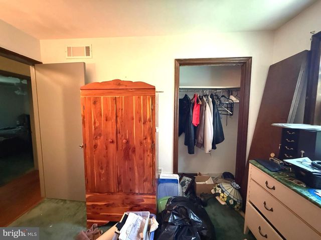 27 HAMILTON RD, Boiling Springs, PA 17007