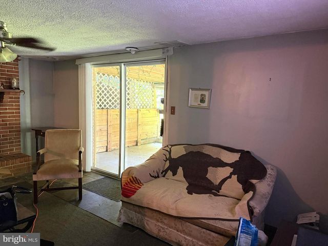 27 HAMILTON RD, Boiling Springs, PA 17007