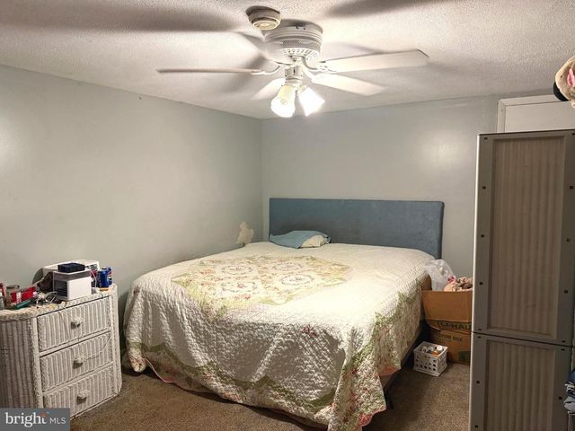 27 HAMILTON RD, Boiling Springs, PA 17007