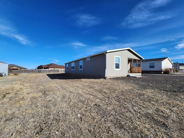 996 S Sibley Dr, Pueblo West, CO 81007