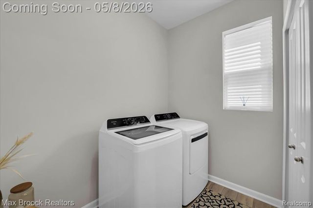 240 W Wilson, Pontiac, MI 48341