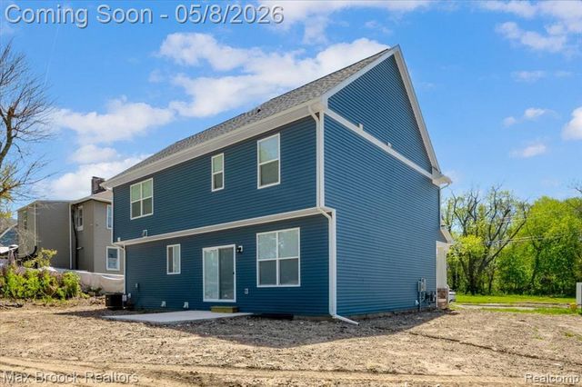 240 W Wilson, Pontiac, MI 48341