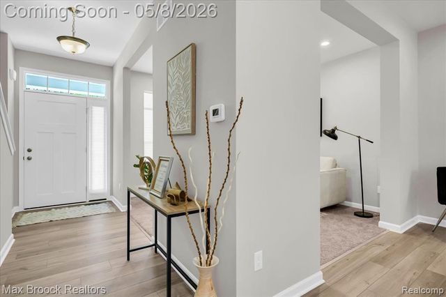 240 W Wilson, Pontiac, MI 48341