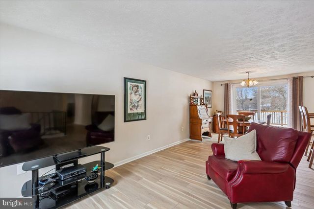 18112 KODELLA CT, Gaithersburg, MD 20877