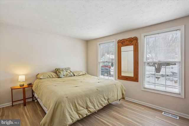 18112 KODELLA CT, Gaithersburg, MD 20877