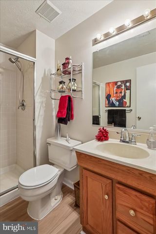 18112 KODELLA CT, Gaithersburg, MD 20877