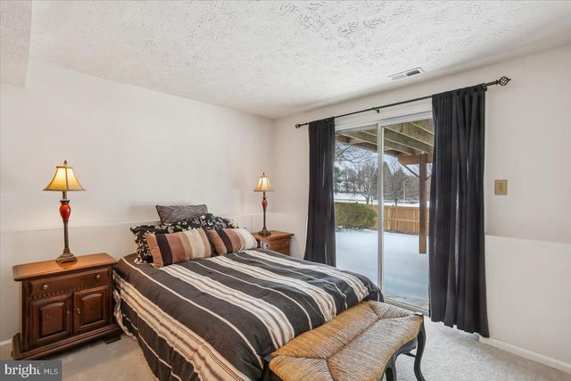 18112 KODELLA CT, Gaithersburg, MD 20877