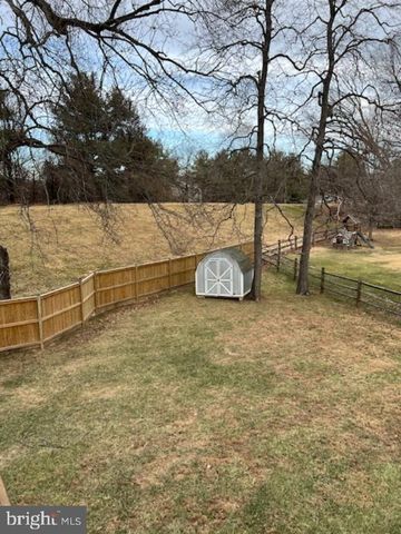 18112 KODELLA CT, Gaithersburg, MD 20877