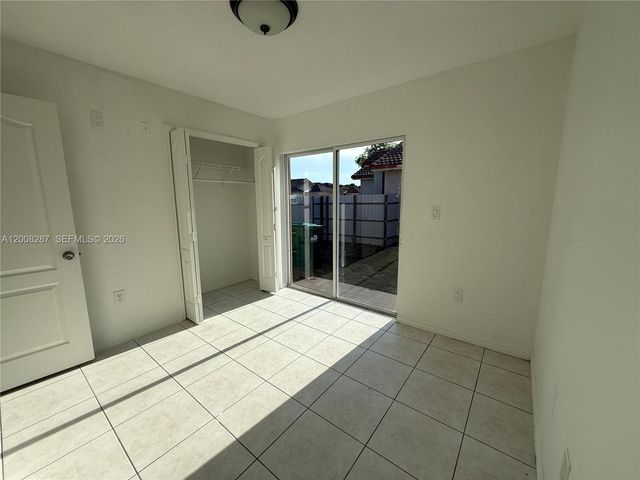 7751 NW 194th St, Hialeah, FL 33015