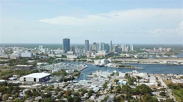 2041 BEACH DR SE, St Petersburg, FL 33705