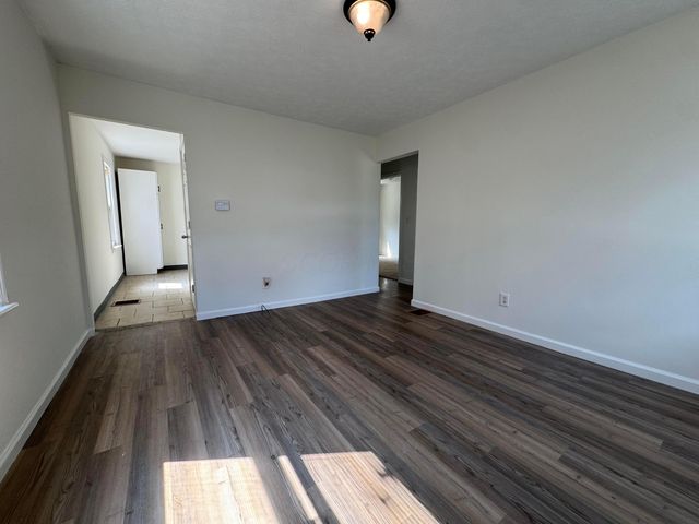 1425 E 20th Avenue, Columbus, OH 43211