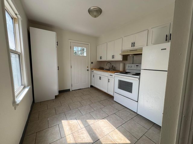 1425 E 20th Avenue, Columbus, OH 43211